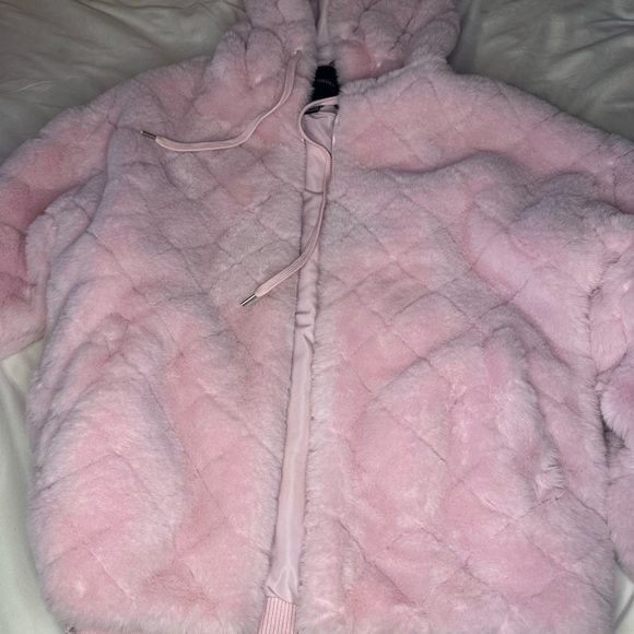 Forever 21 Blush Faux Fur Jacket - Picture 2 of 8